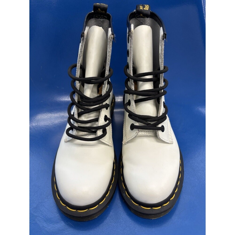 Dr. Martens 1460 white leather 8-eye combat boots 11821  US size 6